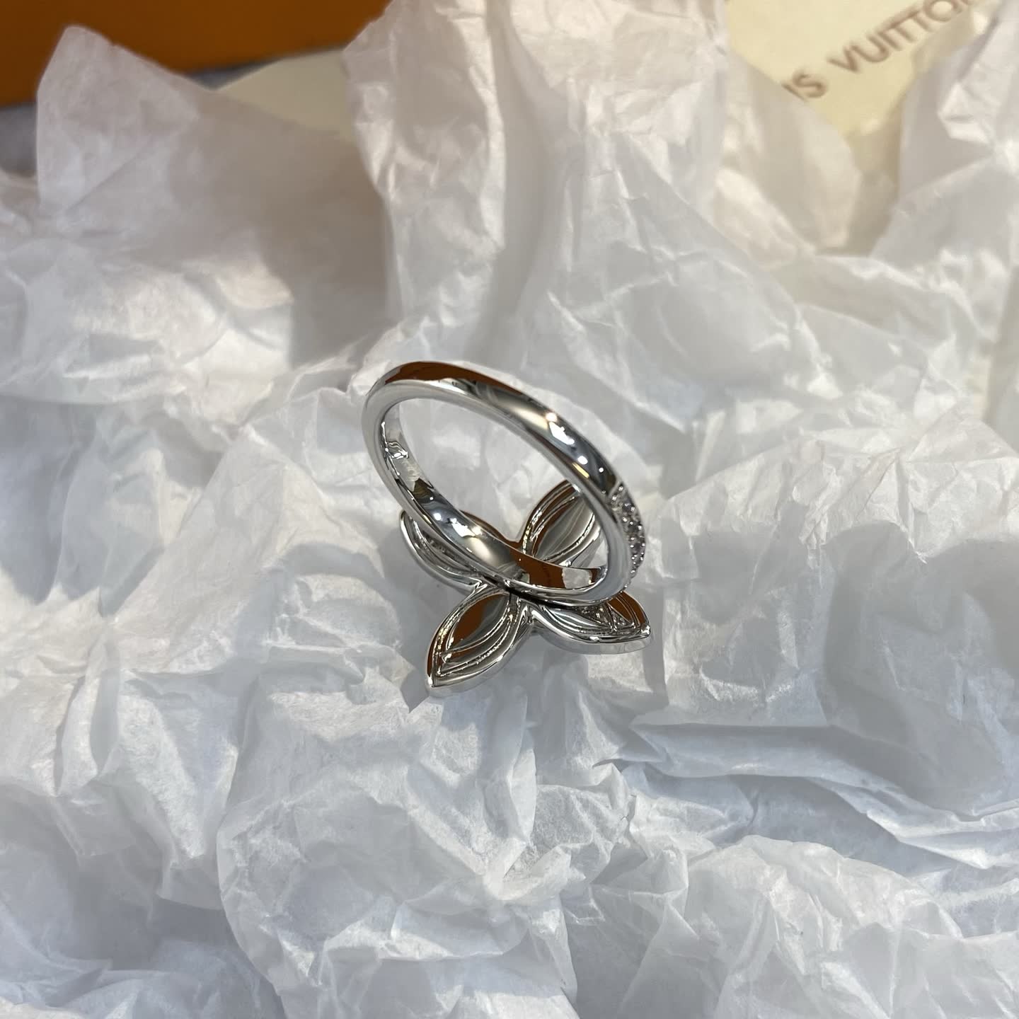 Louis Vuitton Flower Ring-LJ1285